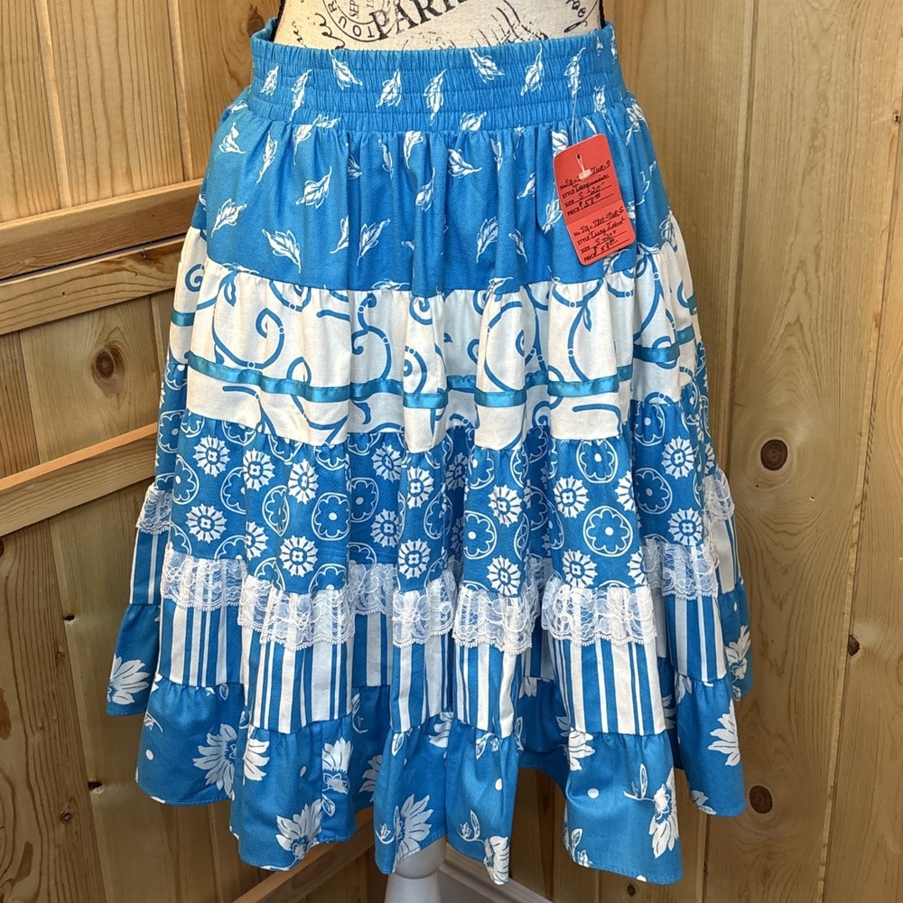 NWT Square Up Western Circle Skirt Blue Floral Lace Ribbon Small  USA
